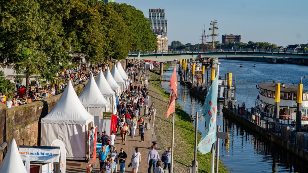 1. Maritimer Flohmarkt