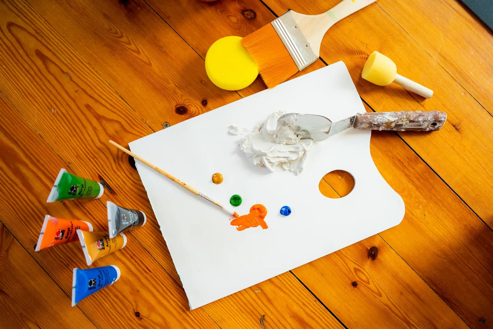 Kunst mit Strukturpaste: Kreativ-Workshop im ACHAT Hotel Bremen City