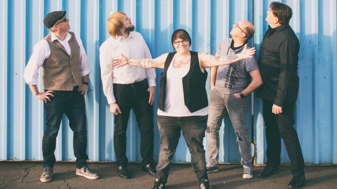 kn!P - a Tribute to P!nk + Just A Girl